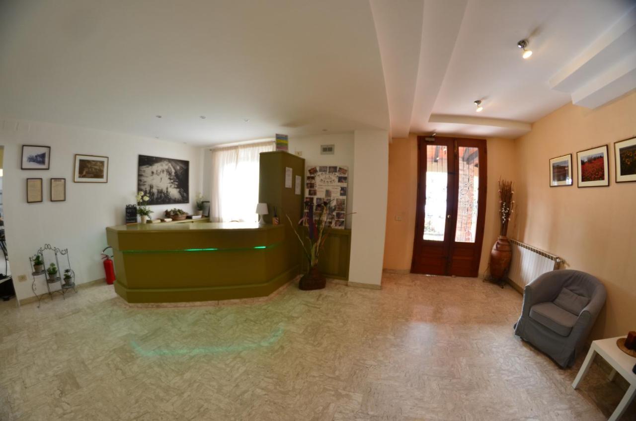 Hotel La Piccola Stazione Torrita di Siena Εξωτερικό φωτογραφία